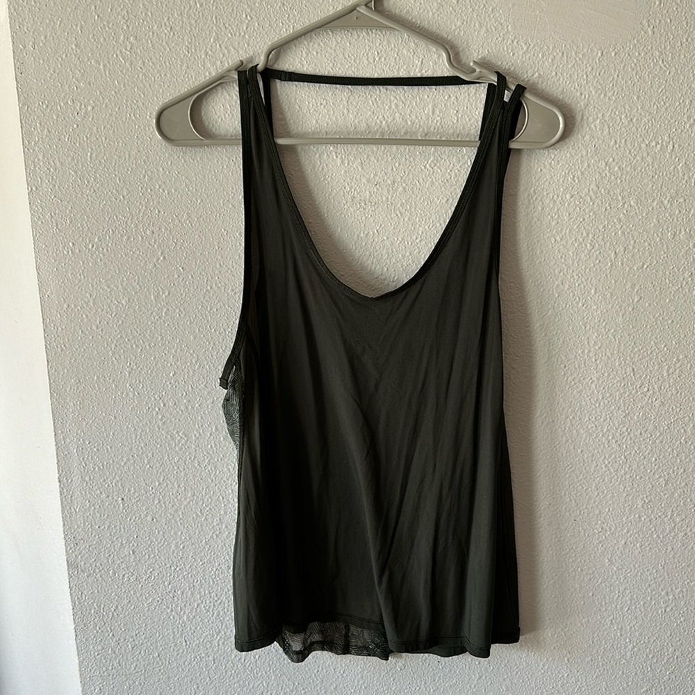 Lululemon tank top